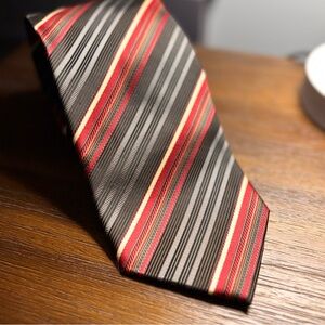Bergamo New York Neck Tie X-Long Gray Red Gold Diagonal Stripes EUC